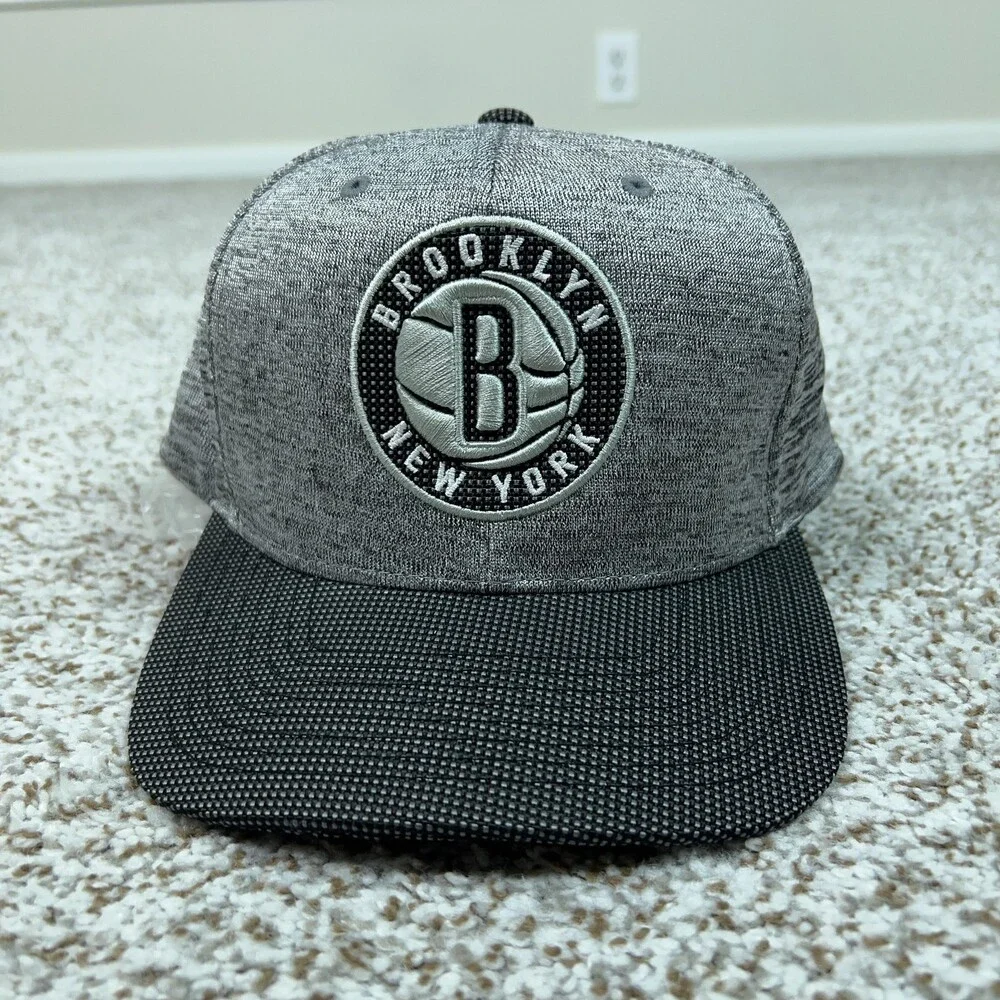 Brooklyn Nets Hat Cap Snap‎ Back Gray Black NBA Basketball Mens Mitchell Ness